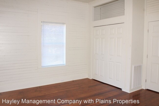 Building Photo - 3 br, 2 bath House - 100 17th Place