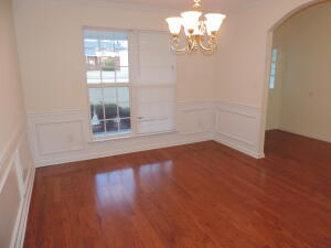 Building Photo - 1828 Beaver Creek Ln