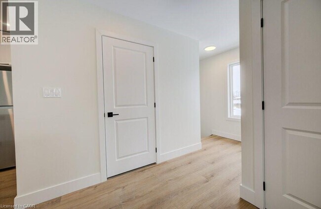 Photo du bâtiment - 19 Downey St