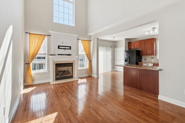 Foto del edificio - 3BD/4BA End Unit Townhome in West Chester ...