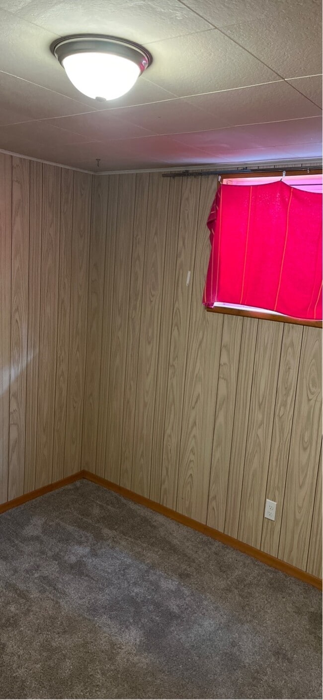 Photo du bâtiment - 732-731 1 St E
