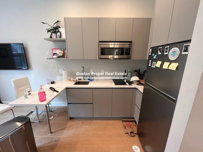 Foto del edificio - 267 Newbury St