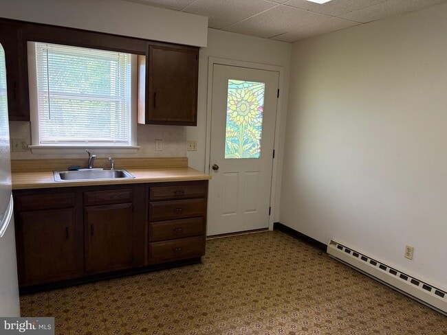 Building Photo - 56 Pineside Dr