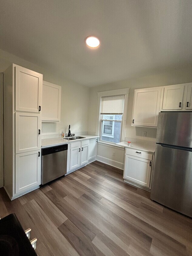 Foto principal - 1764 Williams Ave