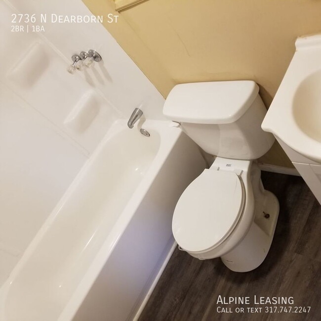 Building Photo - Brightwood 2BR House