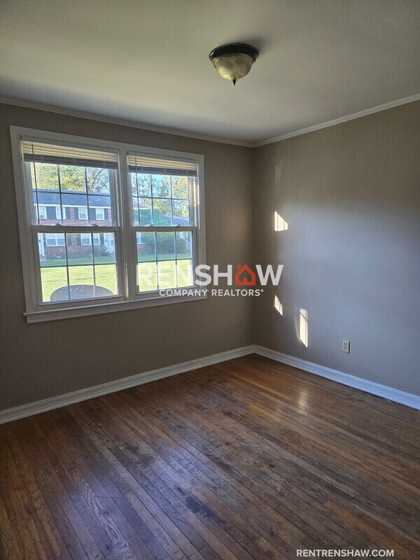 Foto del edificio - 529 N Sampson Ave