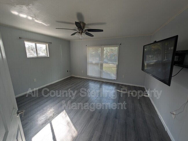 Foto del edificio - 2691 SE 31st St