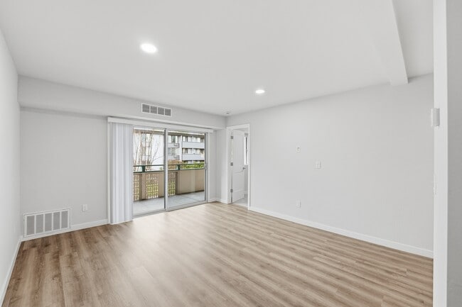 Premier 2026 Renovation 1x1 Living Area - Fayette Arms Apartments