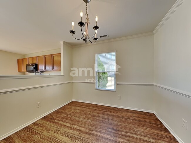 Foto del edificio - 3112 Varcroft Rd