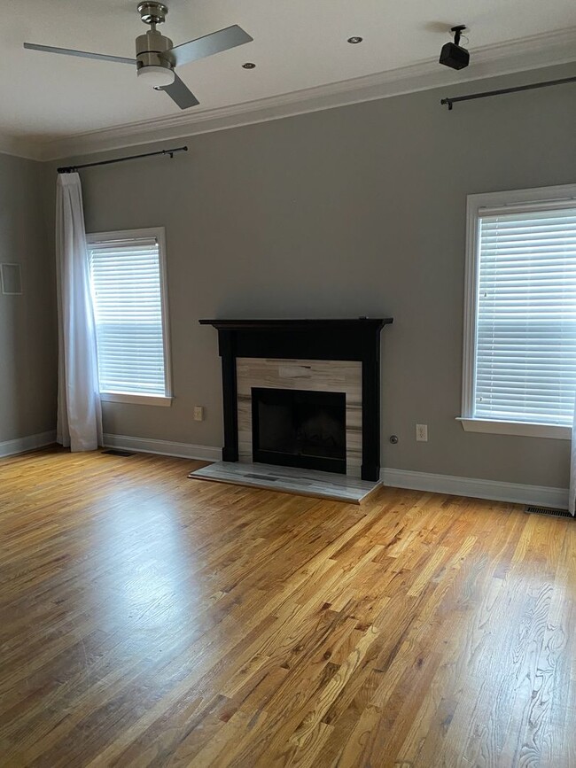 Building Photo - Elegant Intown Living in Carlyle Park – Beautiful 3BR/3.5BA Townhome