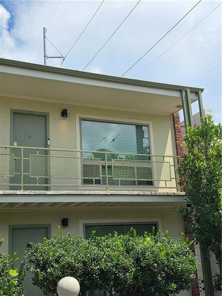 Building Photo - 801 Henry Clay Ave