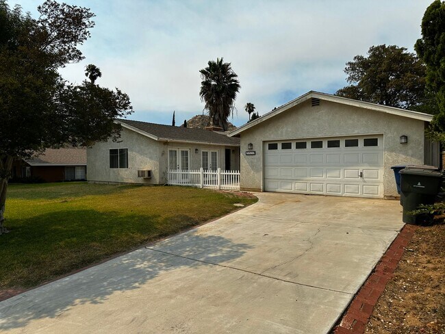 Foto del edificio - Riverside Home For Rent- 3 bedrooms!