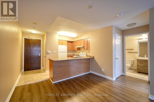 Photo du bâtiment - 35 Hollywood Ave