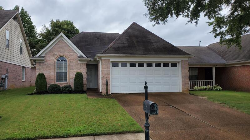 Foto principal - 1102 Cross Wood Ln