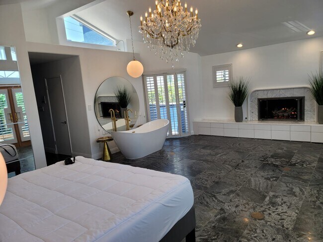 Foto del edificio - 1259 Bonnie Brae St