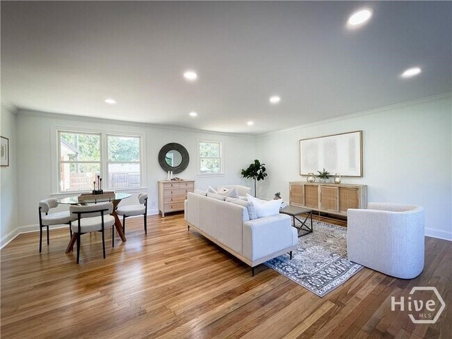 Foto del edificio - 1092 West Lake Dr