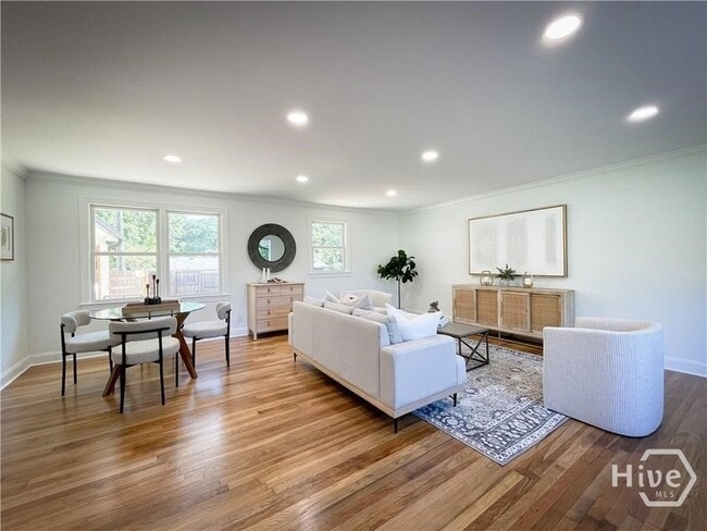 Photo - 1092 West Lake Dr House