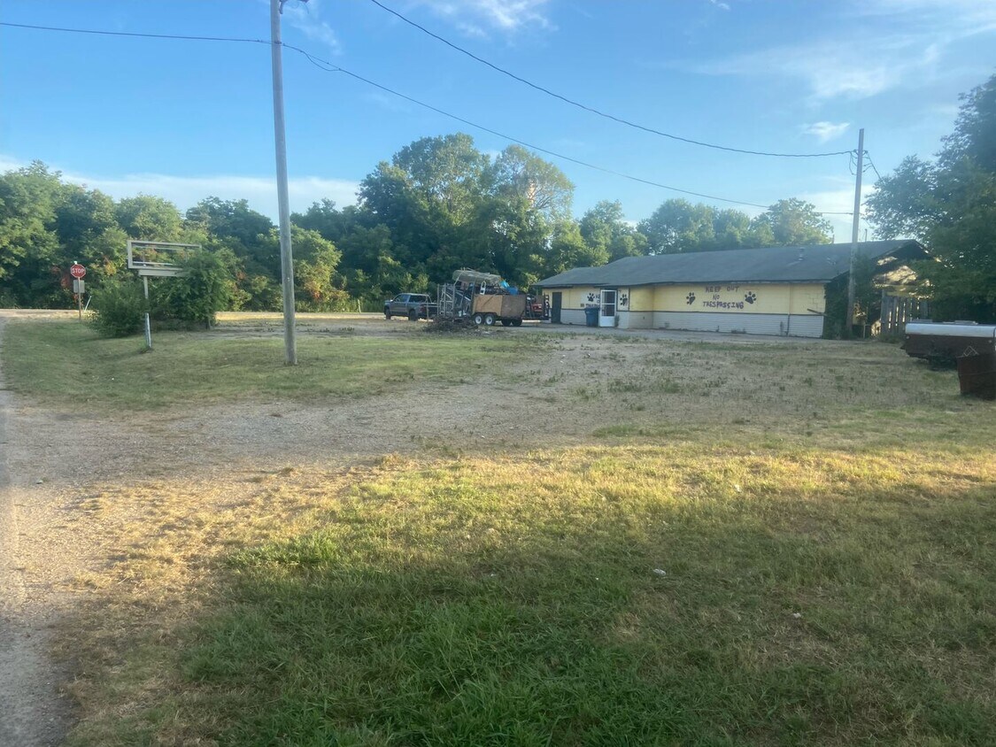 COMING SOON! 550 Month / 1,200 Down House Rental in Gideon, MO