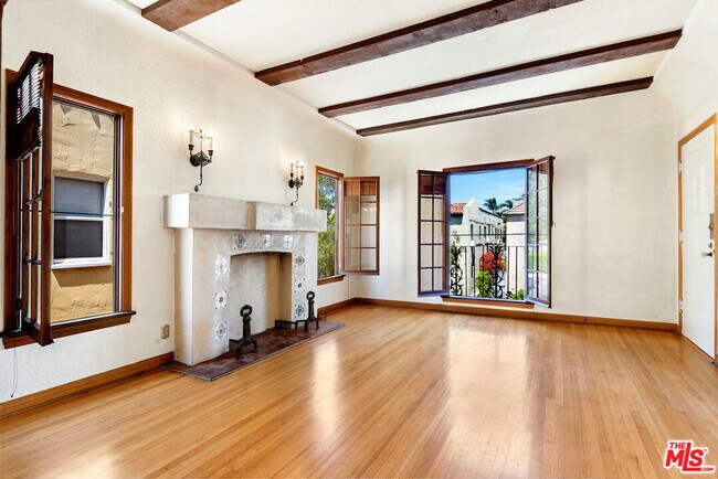 Foto del edificio - 421 1/2 N Ogden Dr