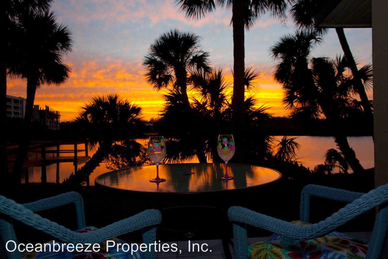 Primary Photo - 54 Sabal Cay Ct