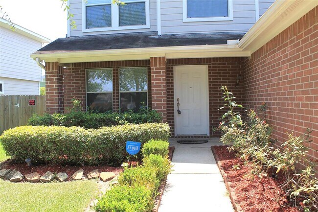 Building Photo - 2719 Meiko Dr