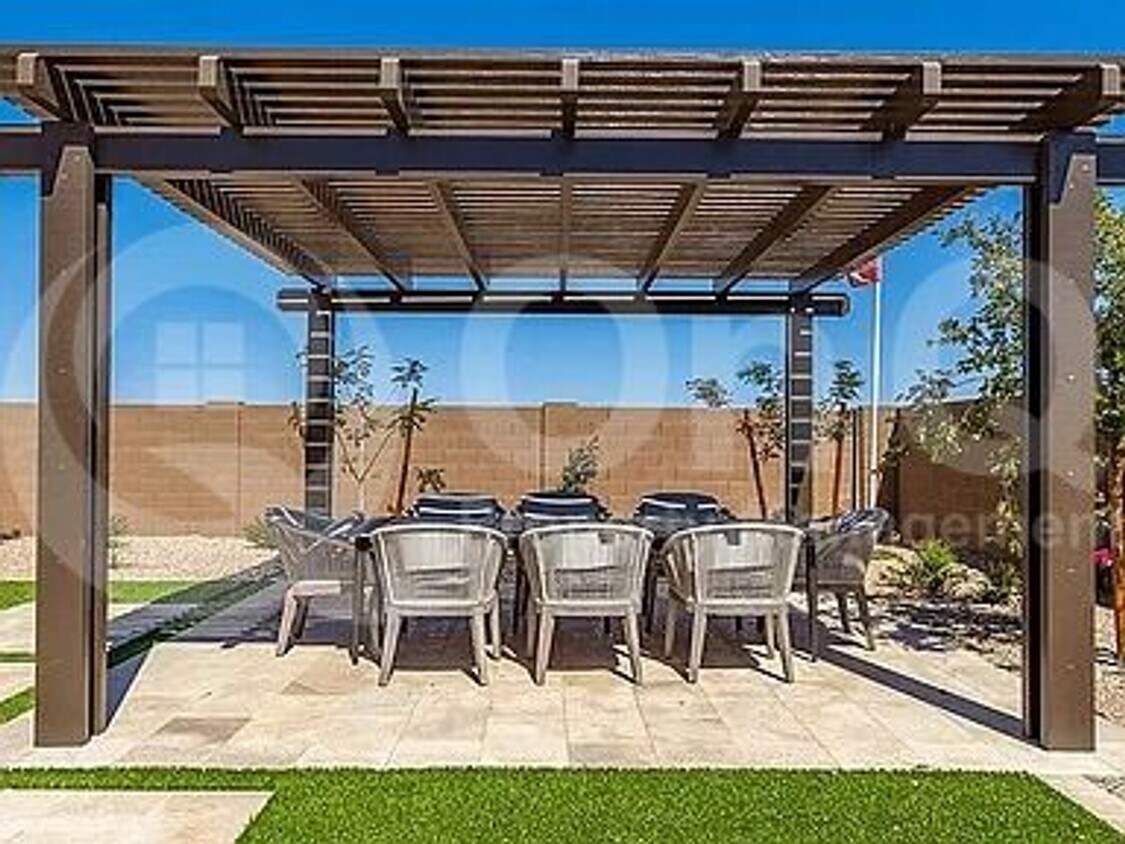 Foto del edificio - 14109 W Crabapple Dr