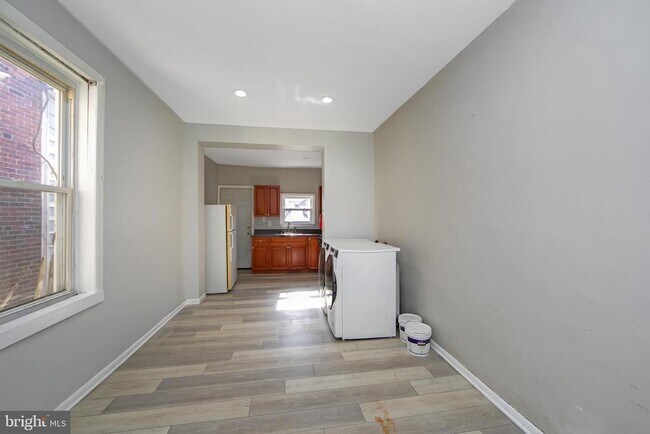 Foto del edificio - 1078 Morton St