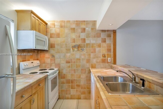 Foto del edificio - 6236 SW 136th Ct