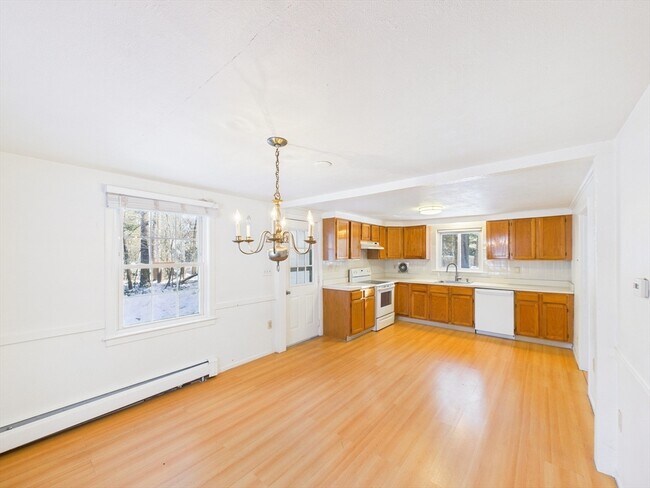 Building Photo - 24 Walpole St