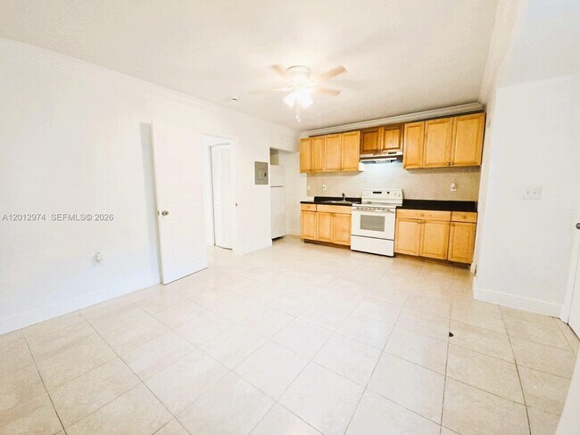 Foto del edificio - 1020 NW 6th St
