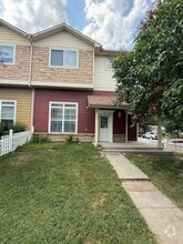 Building Photo - 14 Fuller Cir