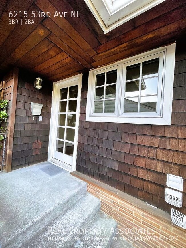 Foto del edificio - 6215 53rd Ave NE