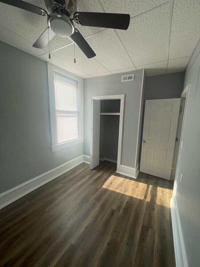 Foto del edificio - 1103 N 8th St