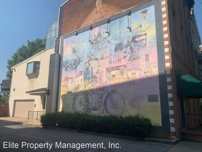 Building Photo - 4 br, 2 bath House - 252 W. Market St., Un...