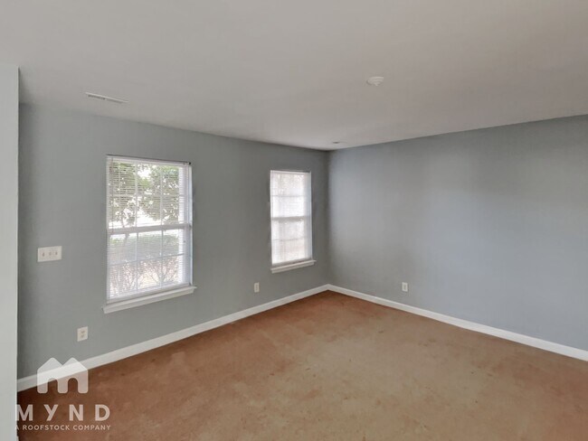 Foto del edificio - 14008 Mallard Lake Rd