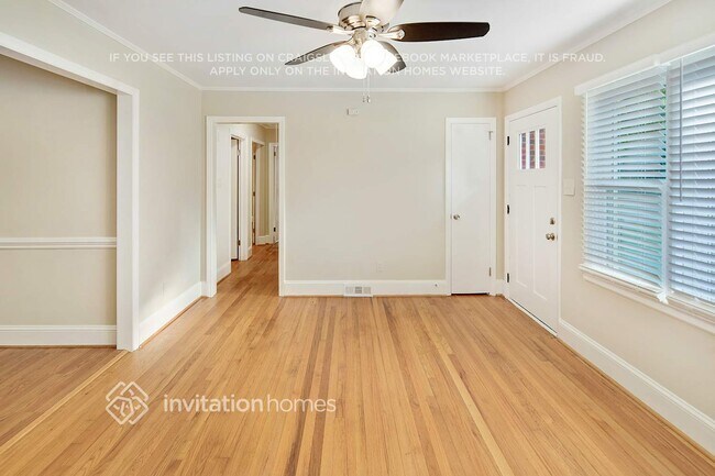 Foto del edificio - 2312 Markham Ct