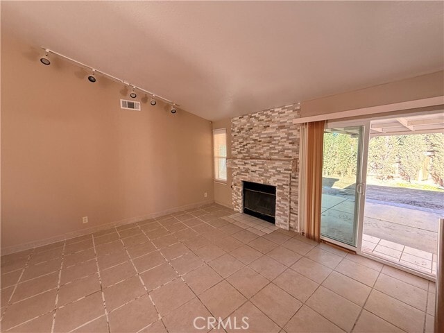 Building Photo - 10452 Zinfandel Dr
