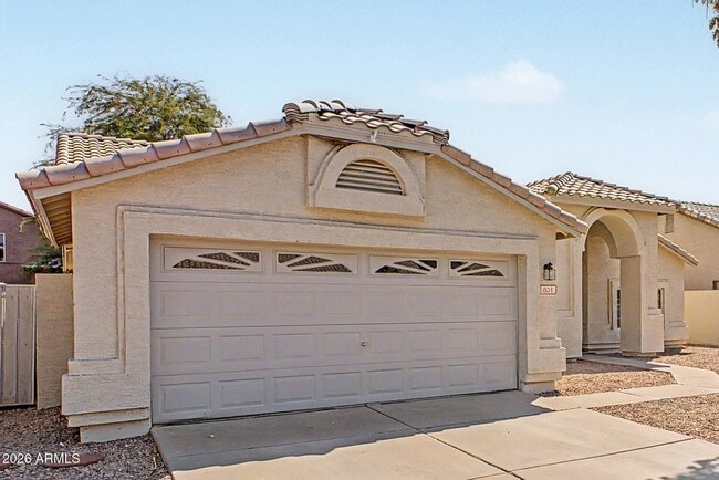 Building Photo - 851 W Palo Verde St