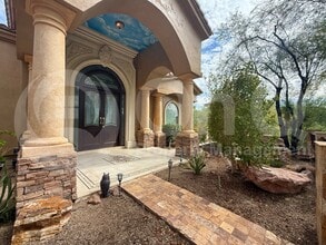 Building Photo - 15118 E Camelview Dr