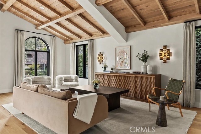 Building Photo - 738 San Lorenzo St