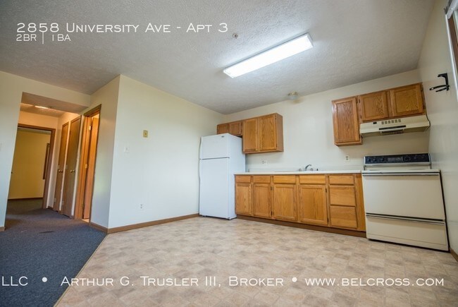 Building Photo - 2858 University Ave