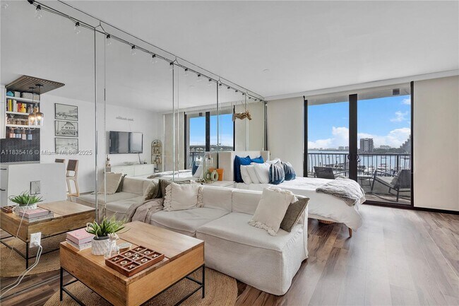 Foto del edificio - 555 NE 15th St