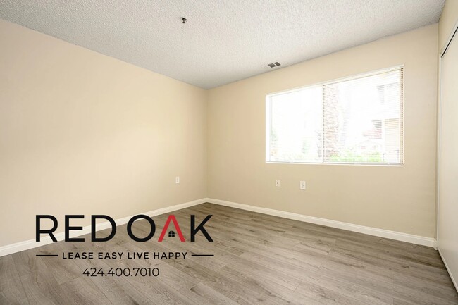 Building Photo - ~SENIOR 55+ HOUSING~ Serene One Bedroom wi...