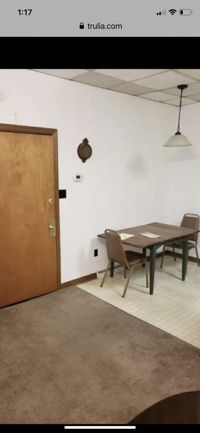 Dining Area - 108 S 3rd St