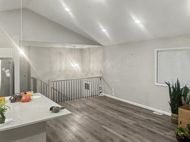 Building Photo - 131 Sorcerer Ct