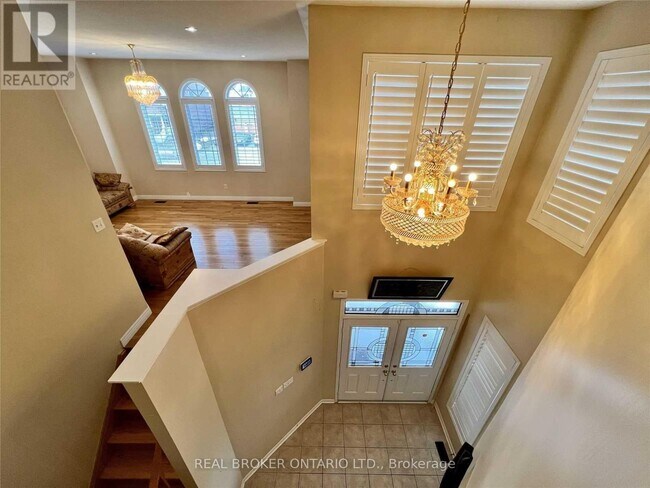 Photo du bâtiment - 5218 Oscar Peterson Blvd