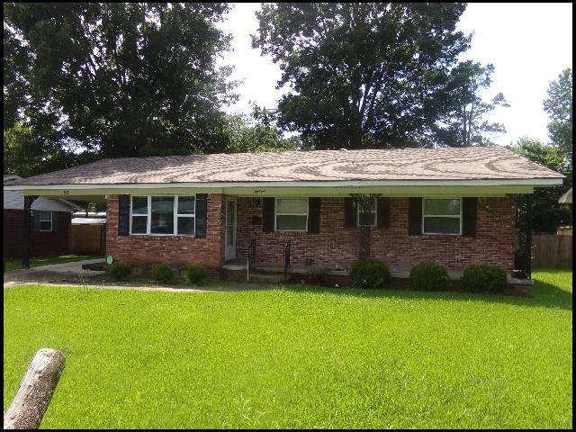 Foto del edificio - 51 Meadowbrook Dr