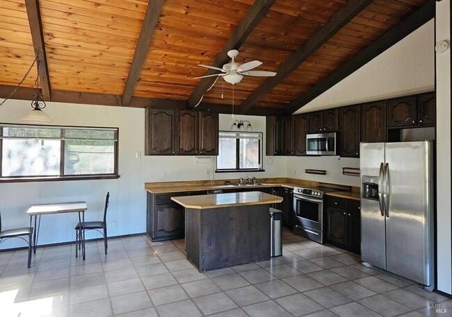 Foto del edificio - 1166 Rimrock Dr