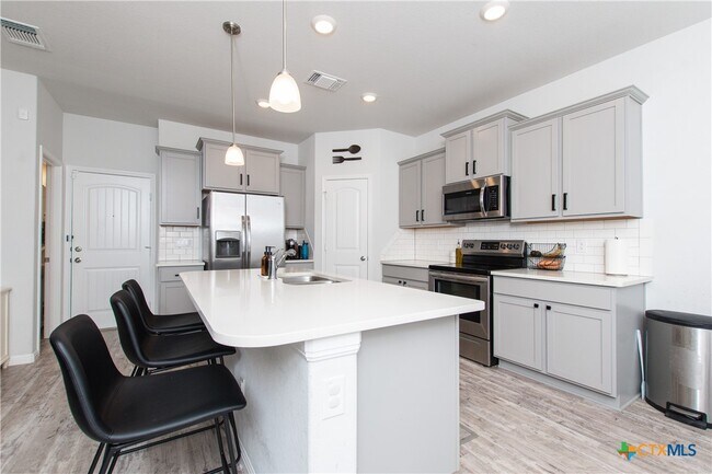 Building Photo - 3426 Aubree Katherine Dr