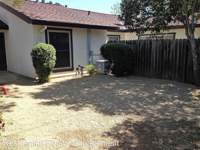 Building Photo - 2 br, 1 bath House - 2268 Windward Lane
